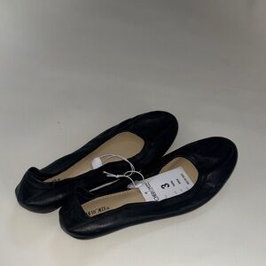 Cherokee Classic Black Flats
